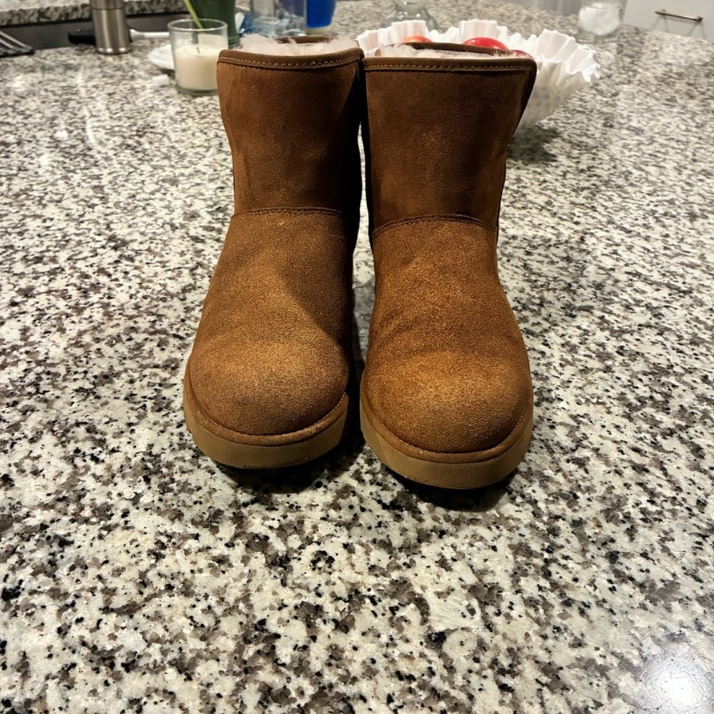 UGG Cory 2 Chestnut Suede Sheepskin Lined Boots